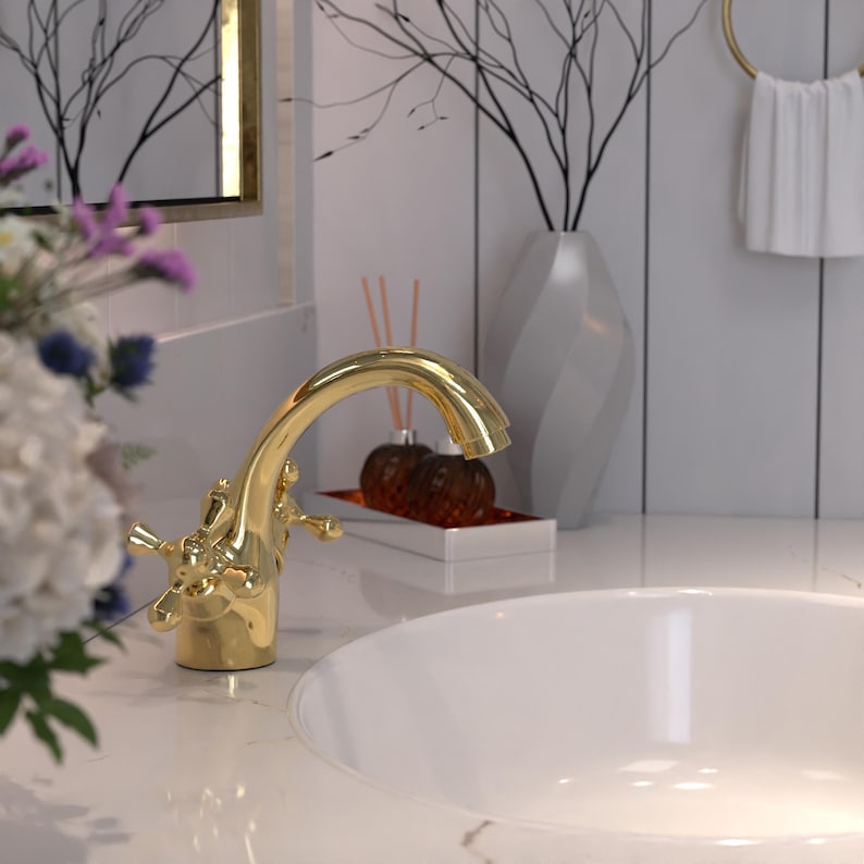Brass Bathroom Faucet with Contoured Spout