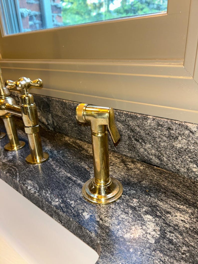 Brass Bathroom Faucet with Classic High-Arc Spout