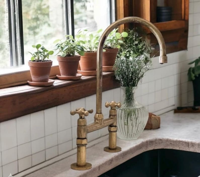 Luxury Solid Brass Bridge Kitchen Faucet