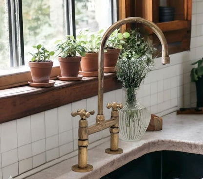 Luxury Solid Brass Bridge Kitchen Faucet