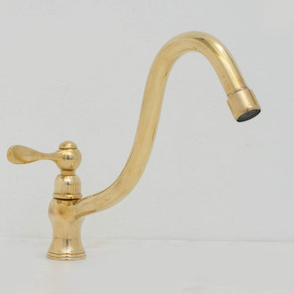 Single-Hole Brass Faucet – S-Curve Gooseneck Mixer