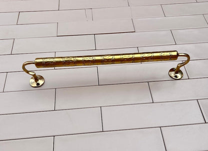 Vintage Rustic Wall-Mounted Towel Bar