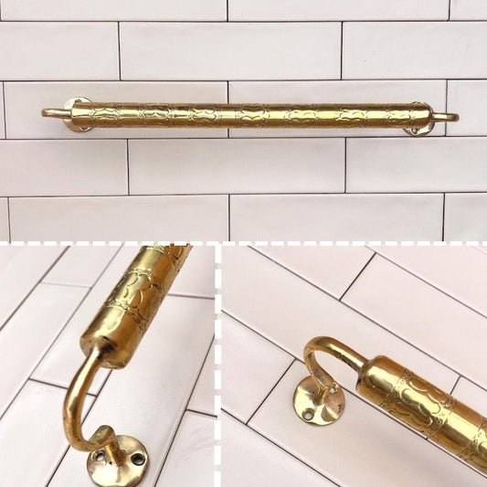 Vintage Rustic Wall-Mounted Towel Bar