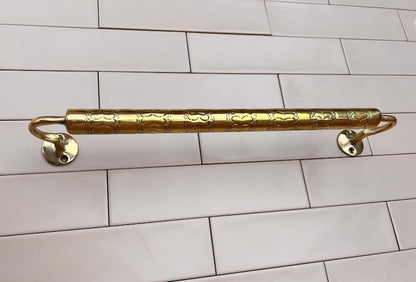 Vintage Rustic Wall-Mounted Towel Bar