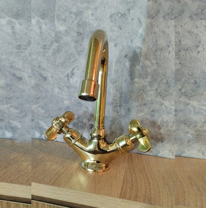 Vintage Brass Deck Mount Bathroom Faucet