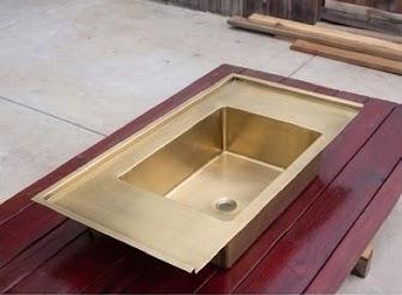 Single-Hole Brass Bathroom Faucet with Dual Cross Handles