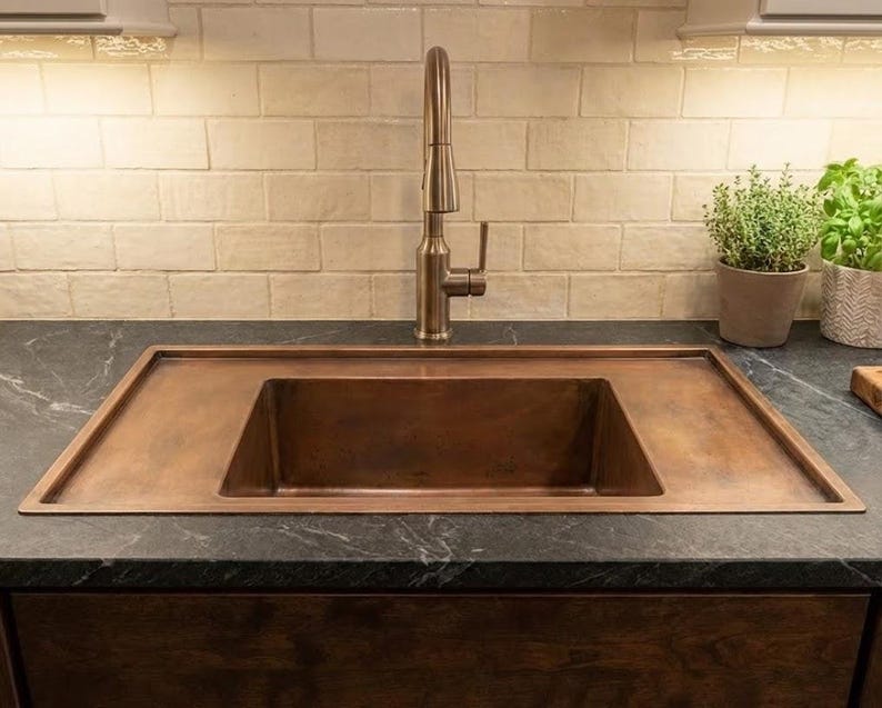 Single-Hole Brass Bathroom Faucet with Dual Cross Handles