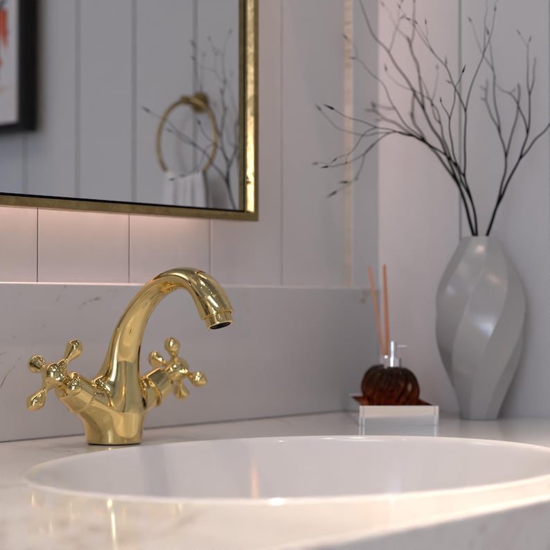 Brass Bathroom Faucet with Contoured Spout