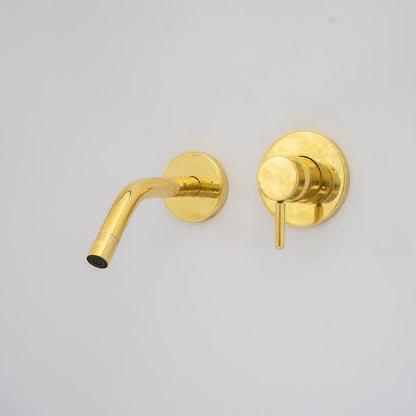 Single Handle Unlacquered Brass Wall Faucet Hot And Cold Water