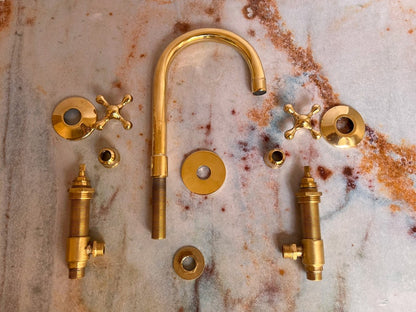 Minimalist Widespread Brass Bathroom Faucet