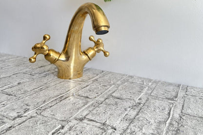 Luxury Gooseneck Solid Brass Bathroom Faucet