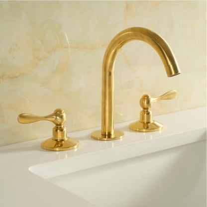Polished Brass Widespread Bathroom Faucet