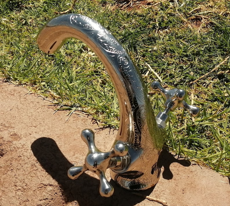 Engraved Polished Nickel Bathroom Faucet