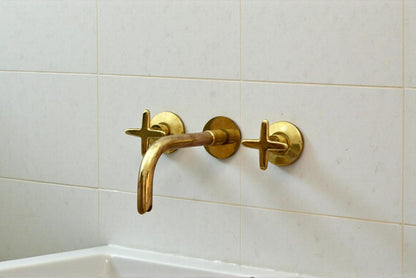 Polished Brass Wall-Mount Bathroom Faucet