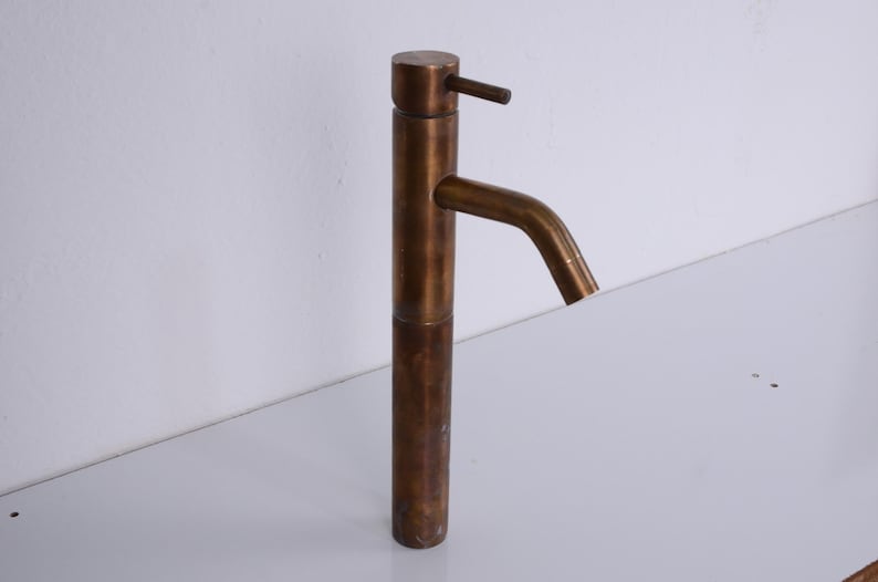 Antique Brass Tall Faucet – Single Hole