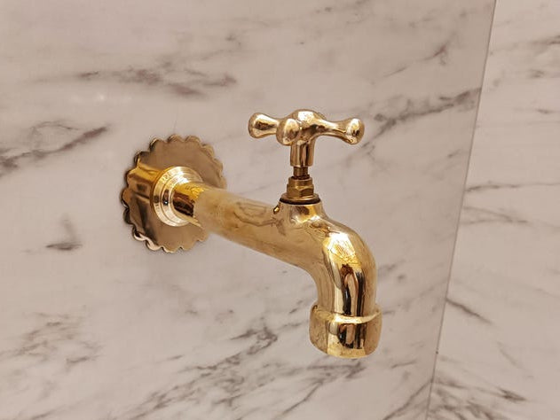 Polished Brass Wall Mount Faucet Tap