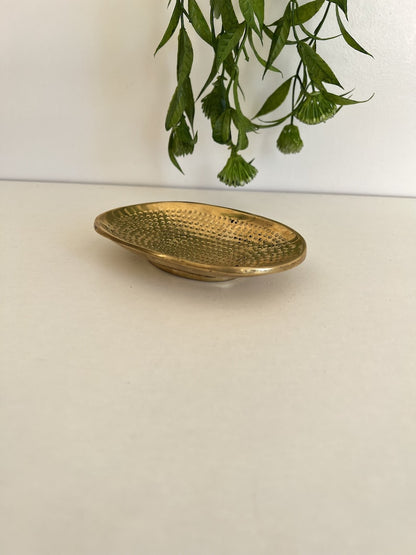 Handmade Brass Soap Dish Set – Engraved & Hammered Brass Bathroom Trays