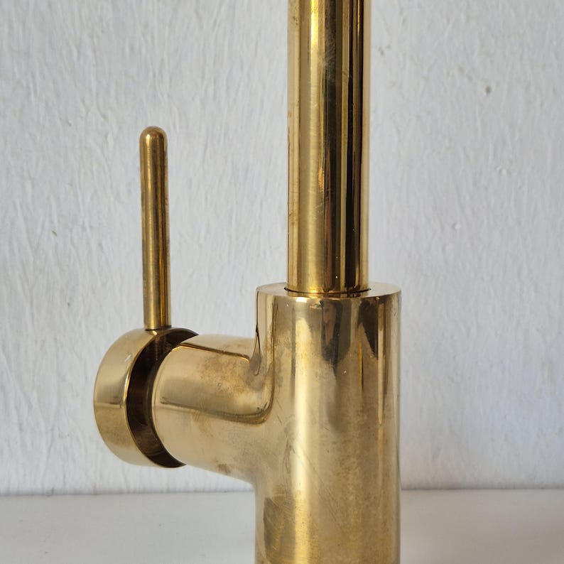 Solid Brass Gooseneck Kitchen Faucet with Lever Handle