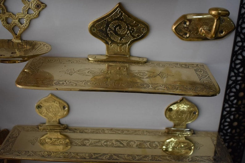 Handmade Solid Brass Soap Dish – Engraved Moroccan Wall-Mounted Bathroom Accessory