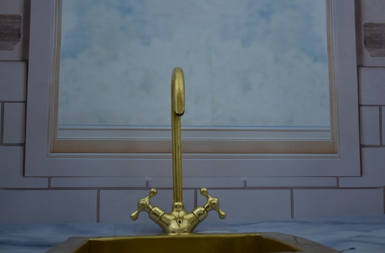Solid Brass Bridge Faucet