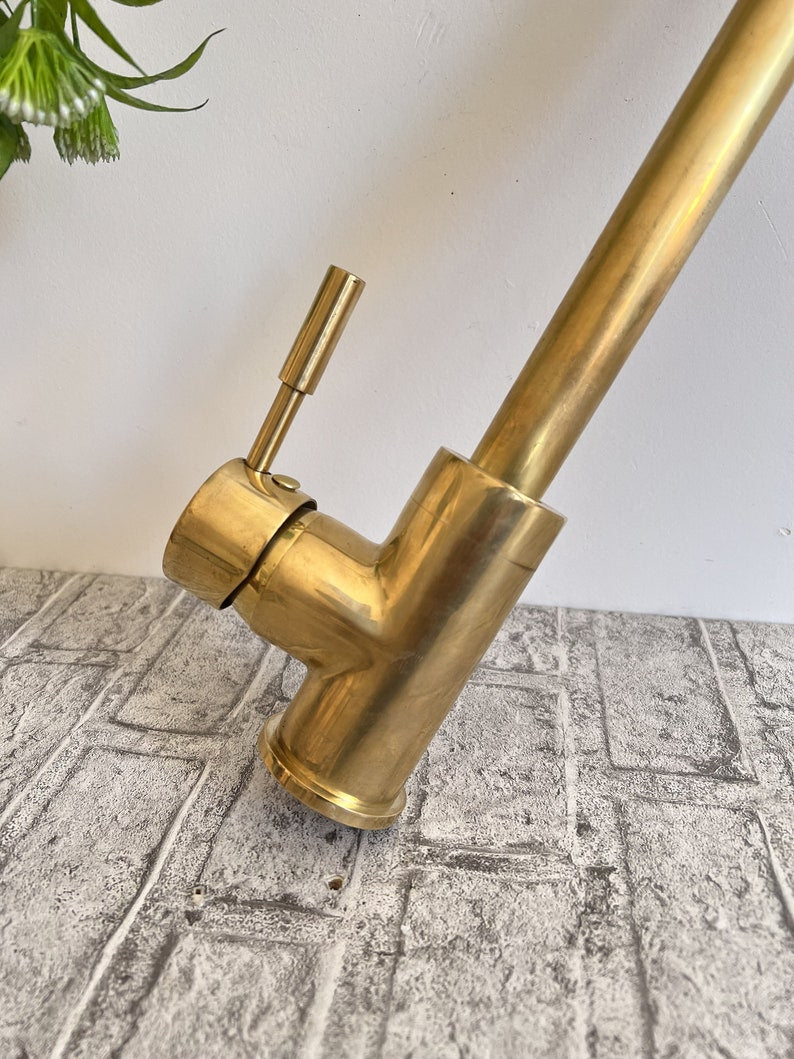 Antique Brass Gooseneck Kitchen Faucet with Slim Lever Handle