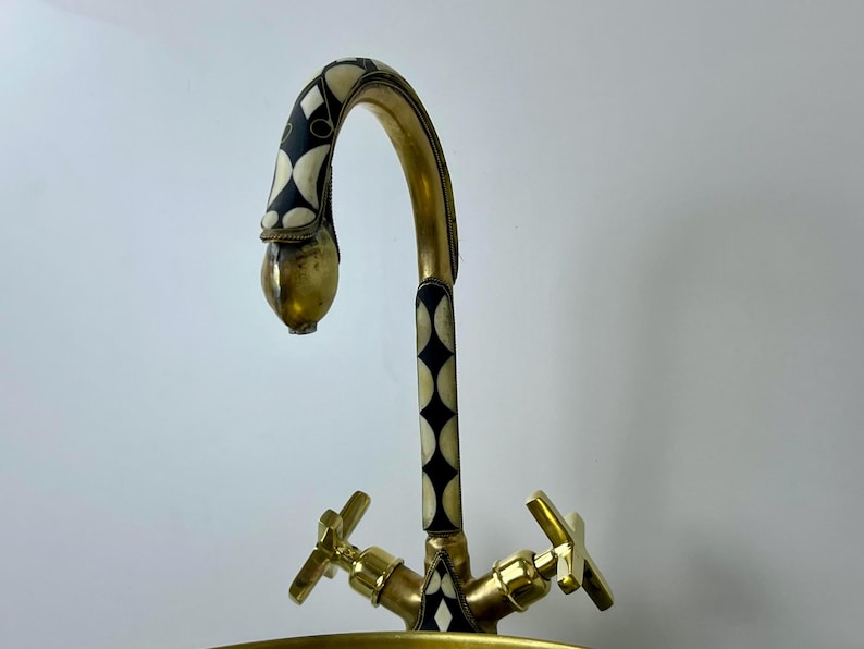 Decorative Inlay Brass Gooseneck Faucet with Cross Handles