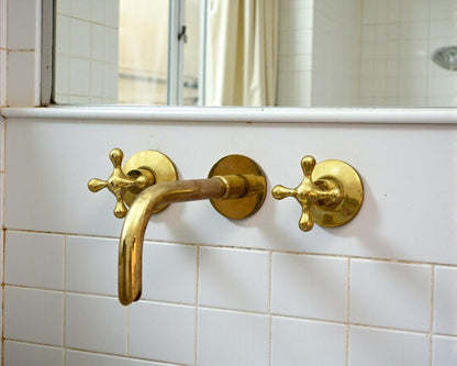 Polished Brass Wall-Mount Bathroom Faucet