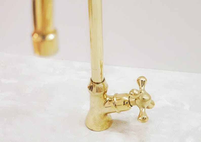Solid Brass Gooseneck Faucet with Cross Handle & Supply Hose