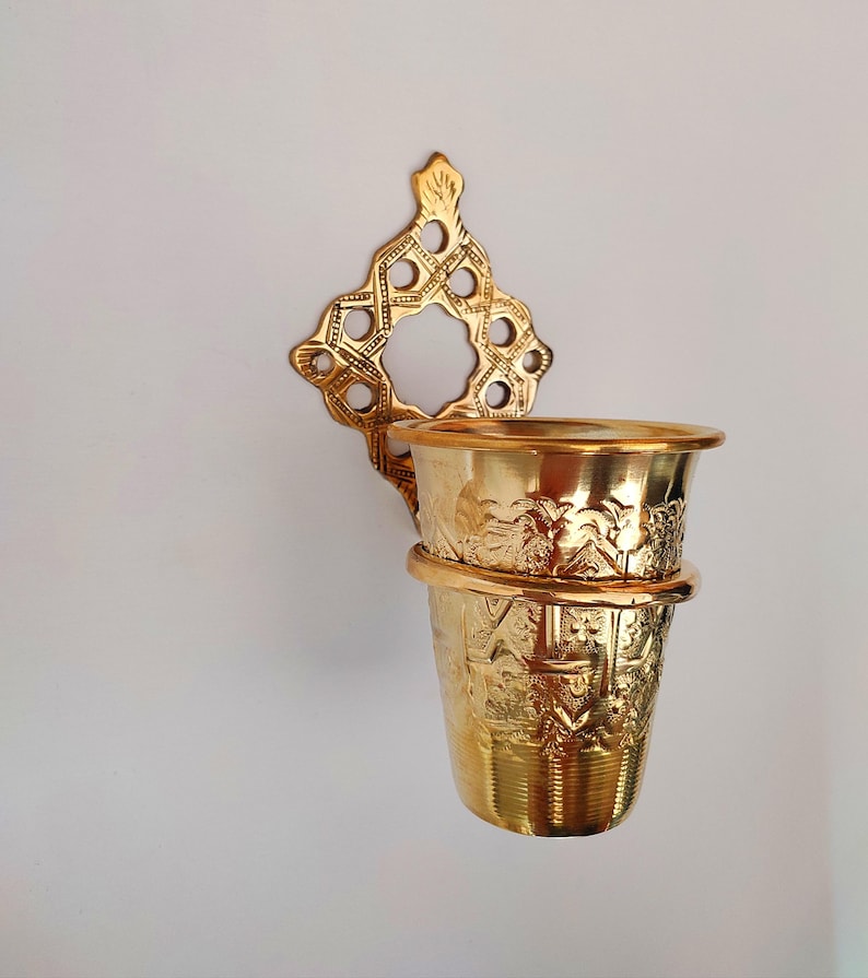 Handmade Solid Brass Toothbrush Holder – Engraved Moroccan Wall-Mounted Cup