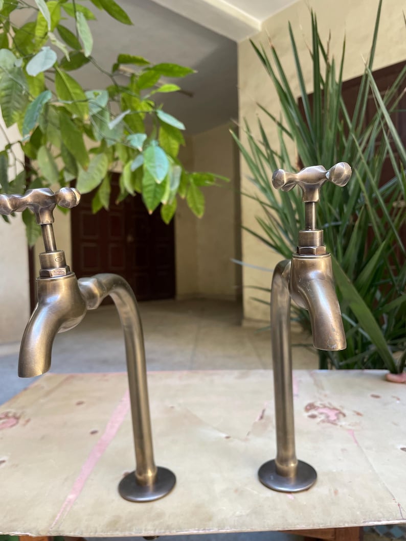 Antique Brass Cross-Handle Bathroom Faucet