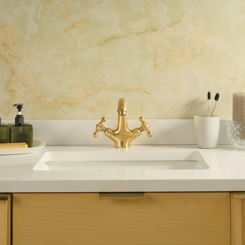 Vintage Polished Brass Bathroom Faucet with Cross Handles