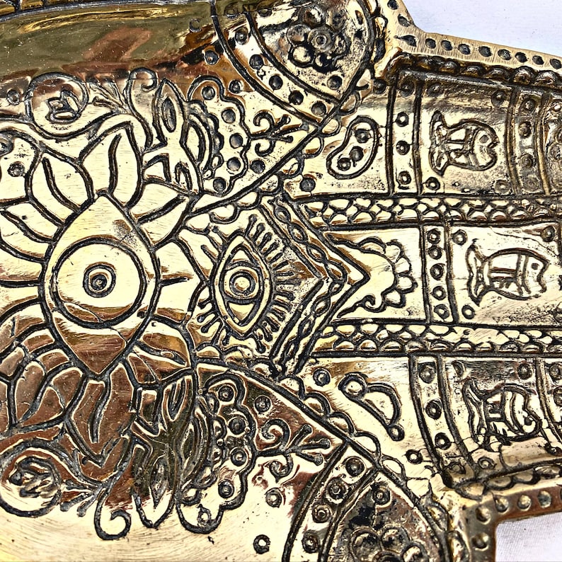 Handmade Brass Hamsa Hand Tray – Engraved Evil Eye Decorative Catchall Dish