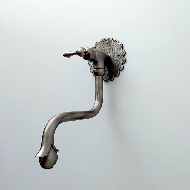 Vintage Wall-Mount Faucet Spout