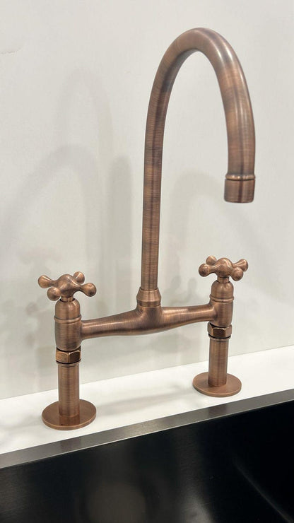 Vintage Bridge Copper Kitchen Faucet with Gooseneck Spout