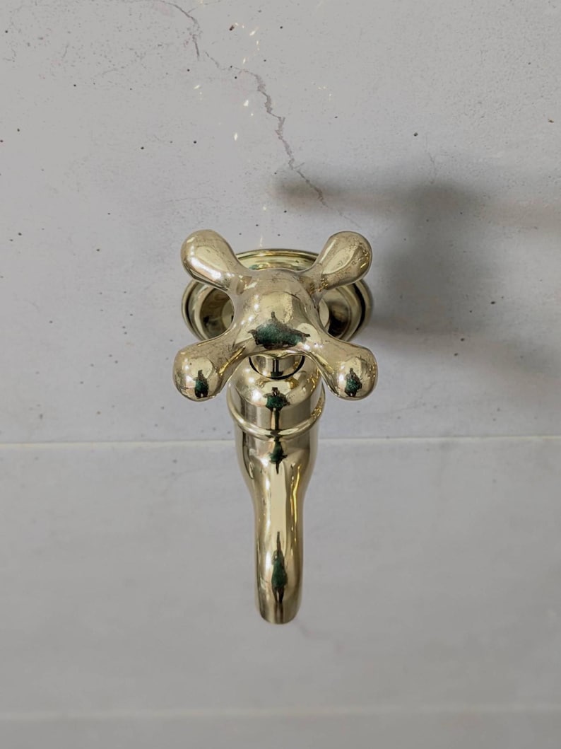 Polished Brass Wall Tap