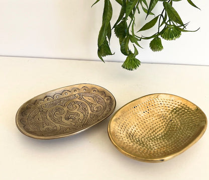 Handmade Brass Soap Dish Set – Engraved & Hammered Brass Bathroom Trays