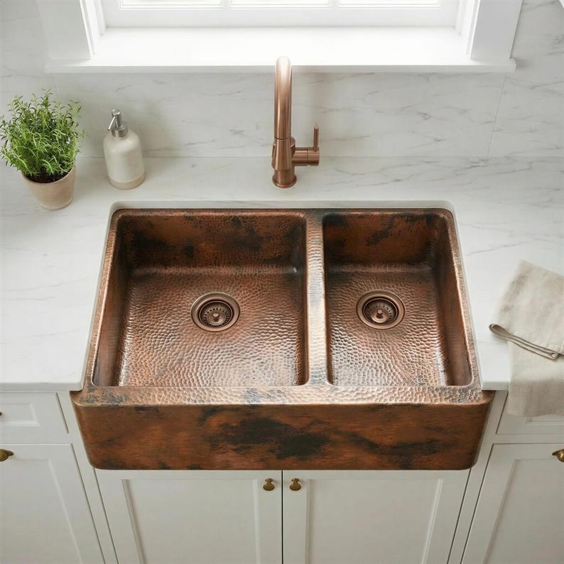 Luxury Hammered Copper Farmhouse Sink