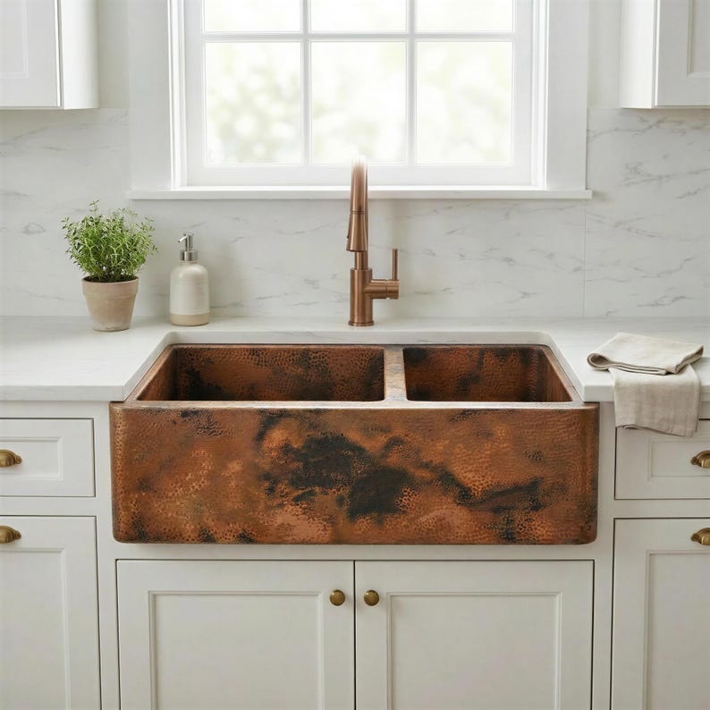 Luxury Hammered Copper Farmhouse Sink