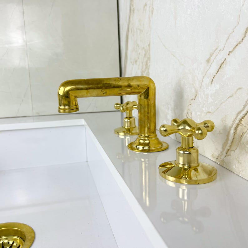 Classic Polished Brass Widespread Faucet with Cross Handles