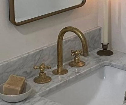 Handcrafted Polished Brass Gooseneck Faucet Set