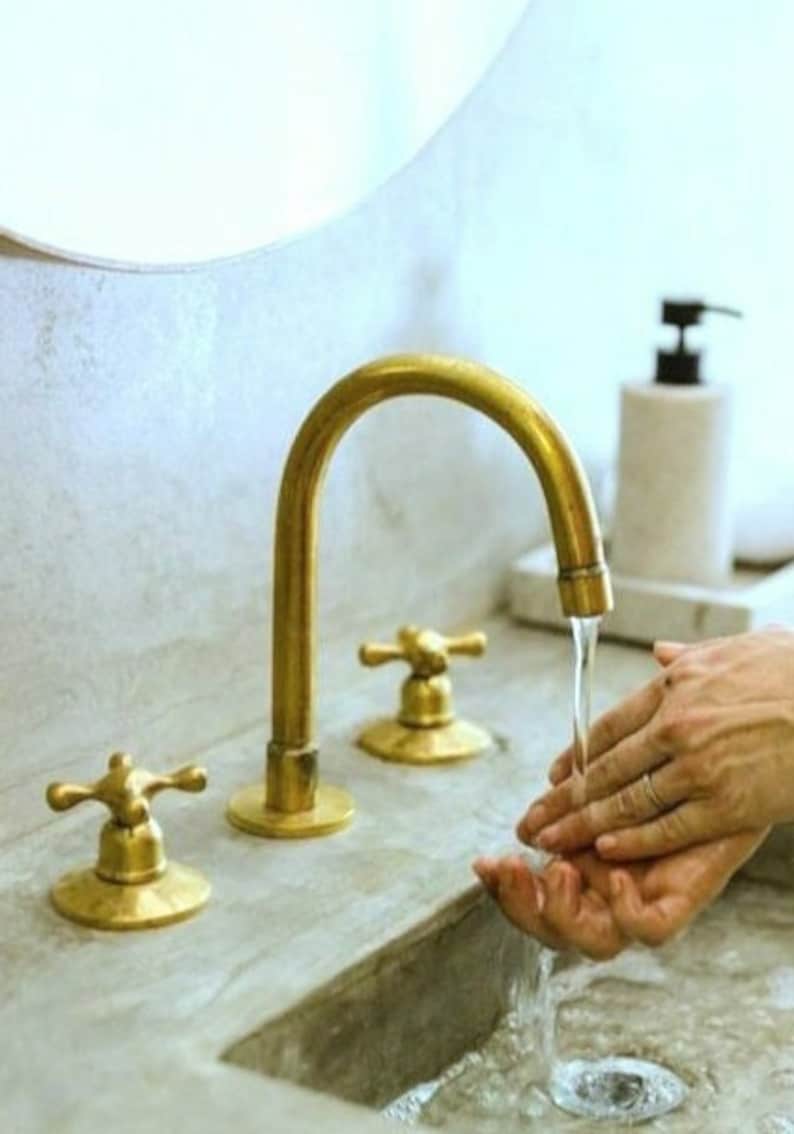 Handcrafted Polished Brass Gooseneck Faucet Set