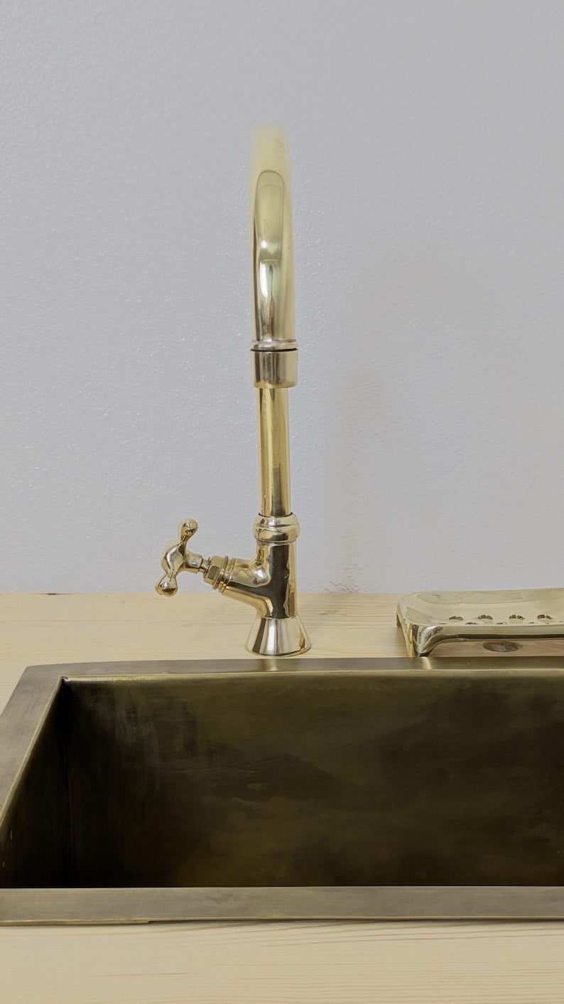 Classic Polished Brass High-Arc Kitchen Faucet