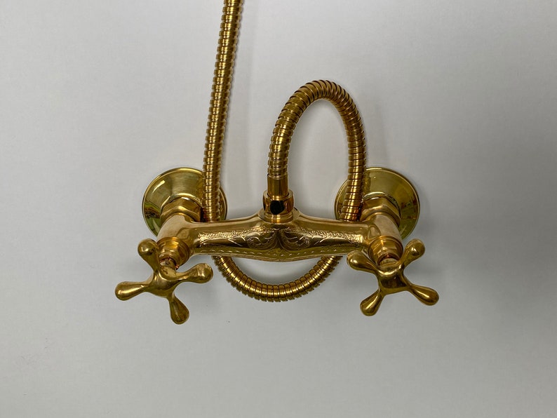 Solid Brass Single-Handle Shower System Featuring