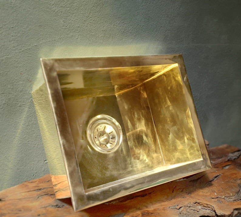 Artisan High-Shine Brass Farmhouse Kitchen Sink