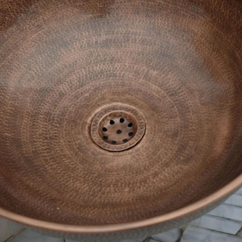 Round Hammered Copper Sink
