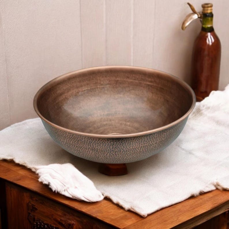 Round Hammered Copper Sink