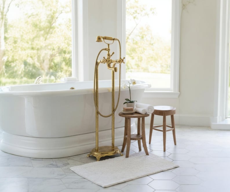 Hammered Brass Bathtub Faucet