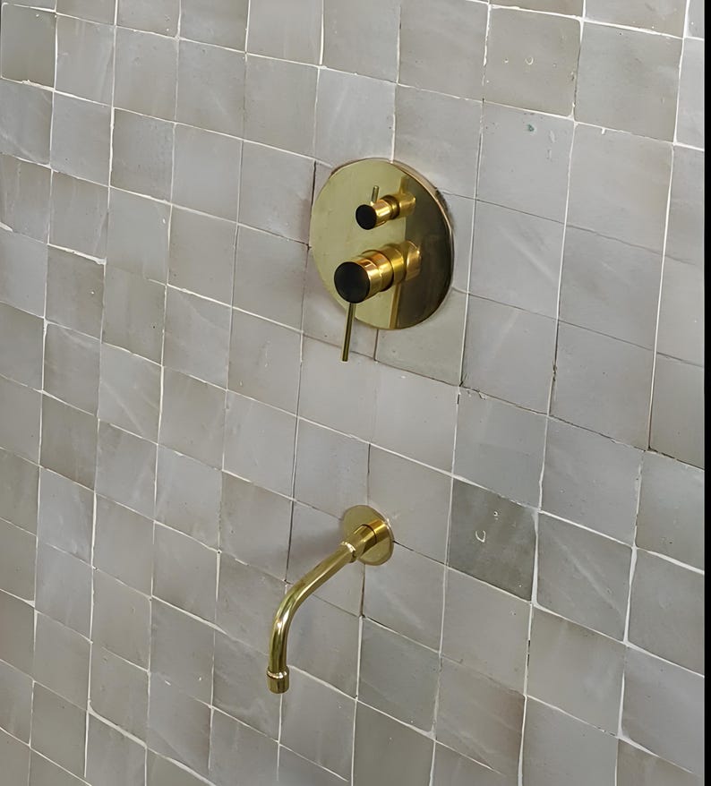 Luxury Architectural Brass Shower System with Tub Spout