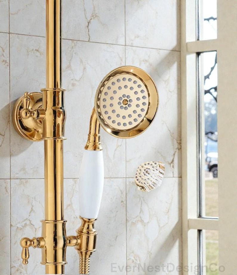 Exquisite Gold Victorian-Style Bathtub Shower System: A Timeless Statement Piece